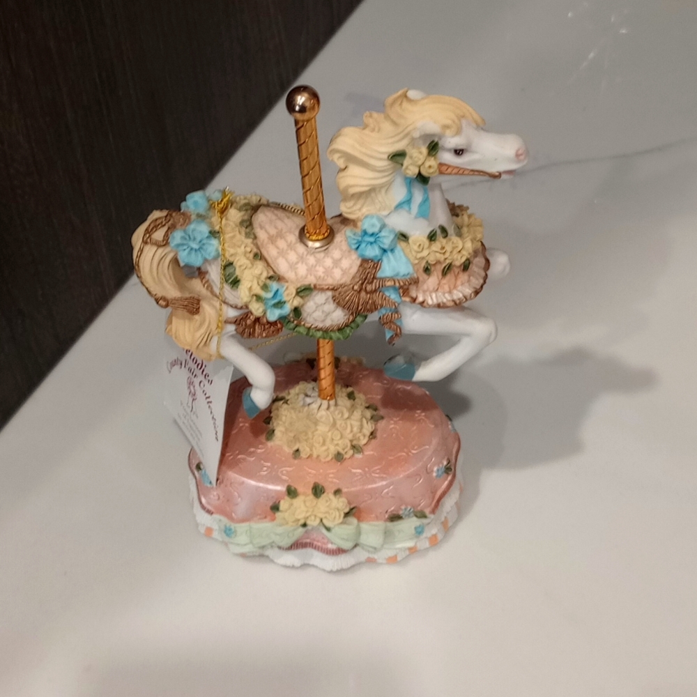Heritage House Carousel Horse Melodies County Fair Collection Love Me Tender on